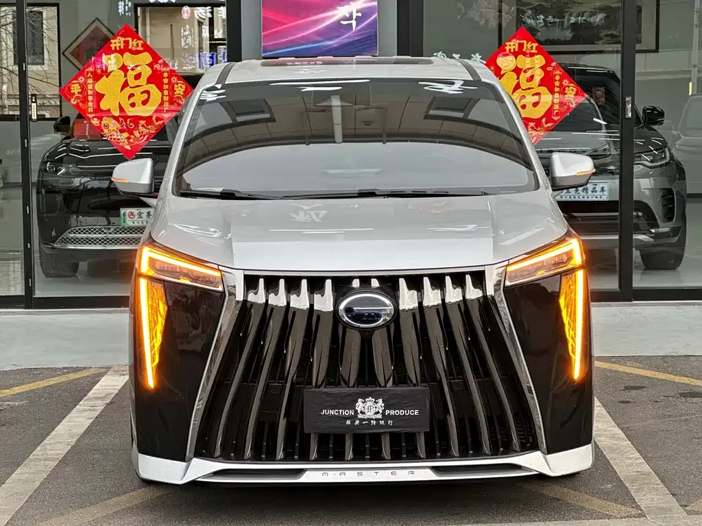 GAC Motor Trumpchi M8 — фото 9