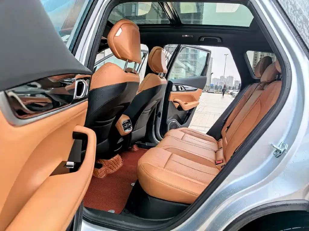 Geely Boyue L 2025 из CN, фото 6