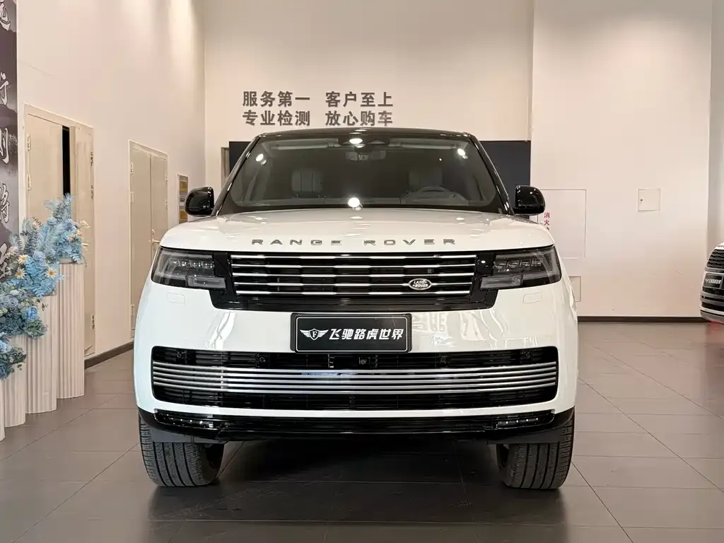 Land Rover Range Rover 2024 из CN, фото 2