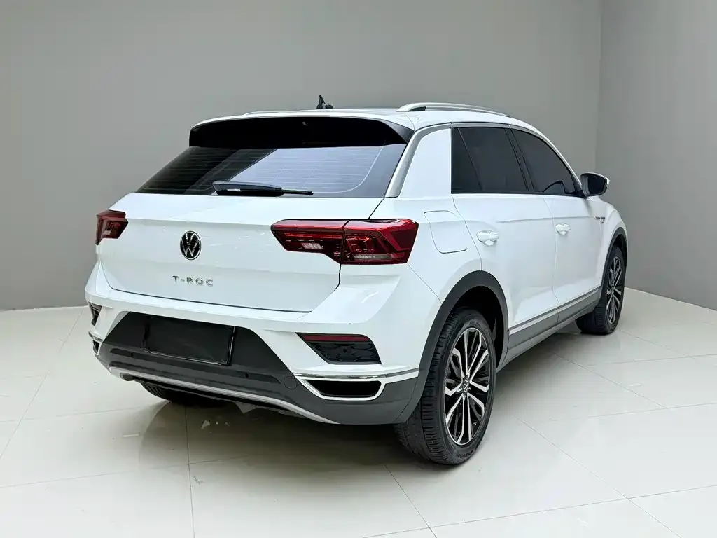 Volkswagen T-Roc — фото 3