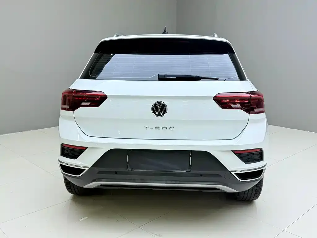 Volkswagen T-Roc — фото 6