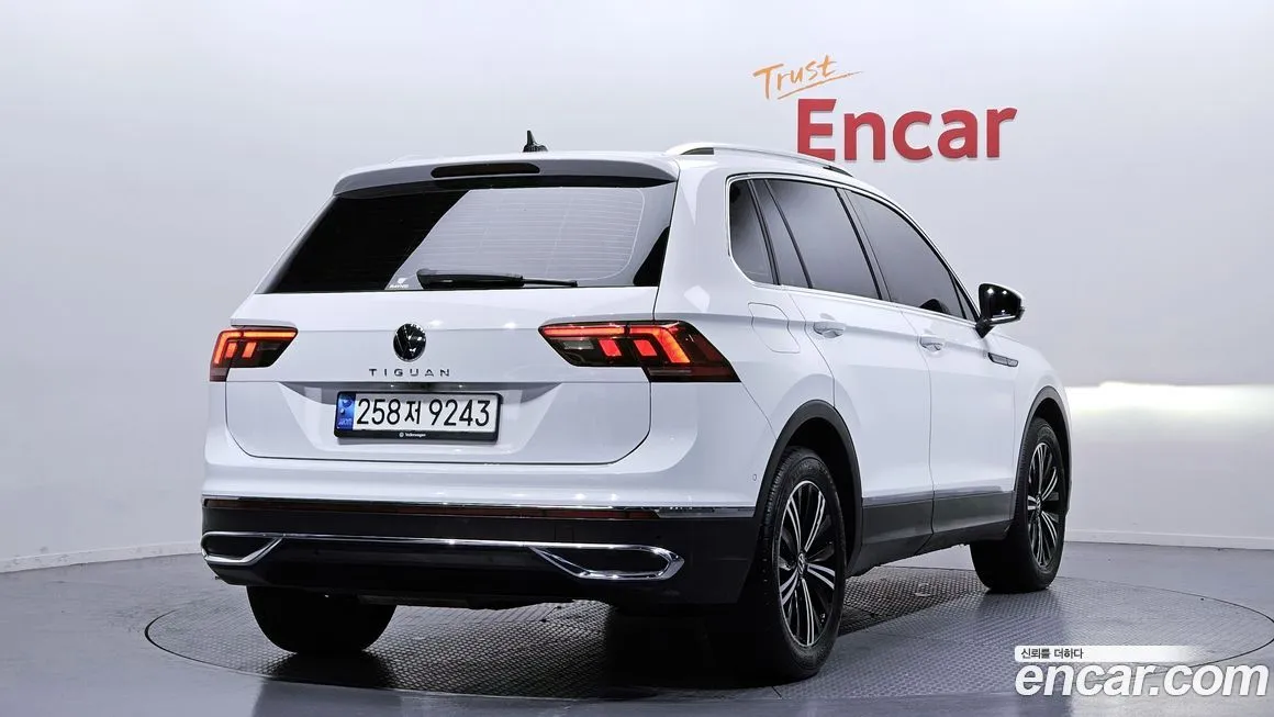 Volkswagen Tiguan 2023 из KR, фото 2