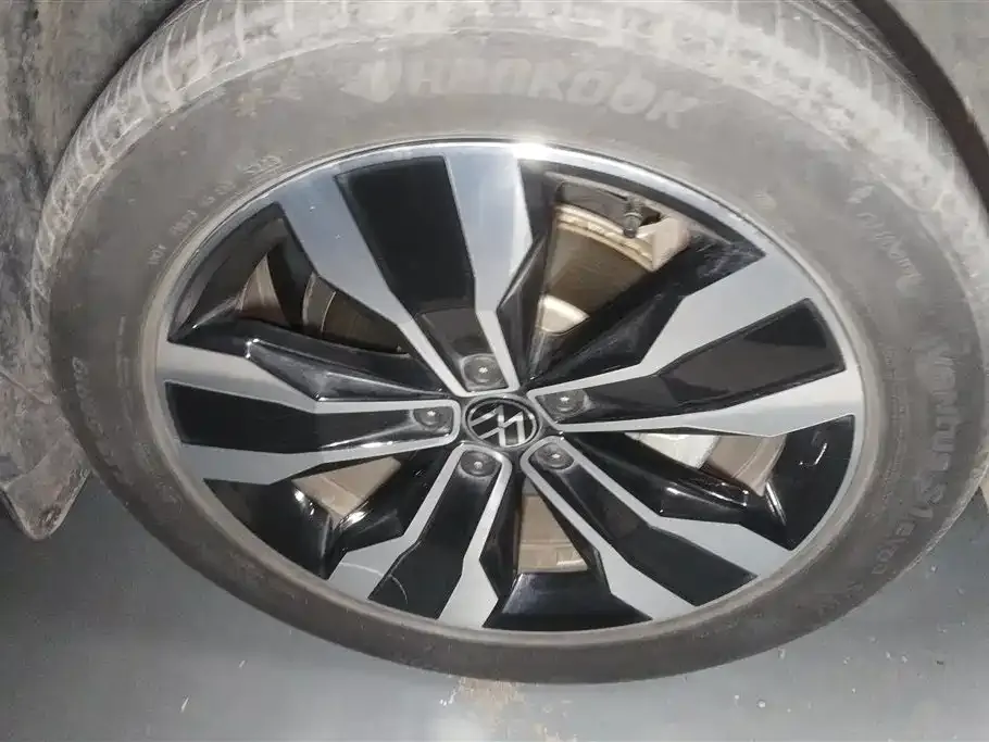 Volkswagen Tiguan L 2024 из CN, фото 4
