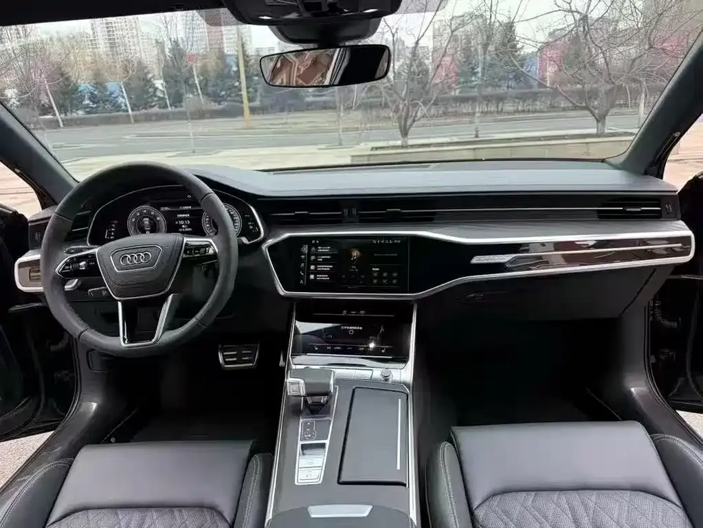 Audi A6L — фото 6