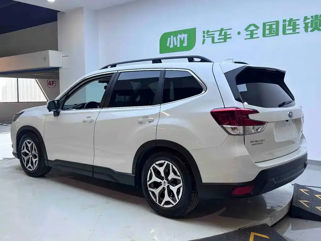 Subaru Forester — фото 8