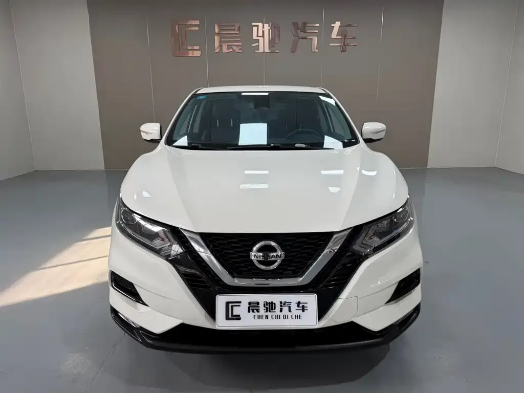 Nissan Qashqai — фото 2