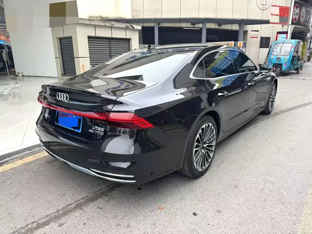 Audi A7L — фото 4