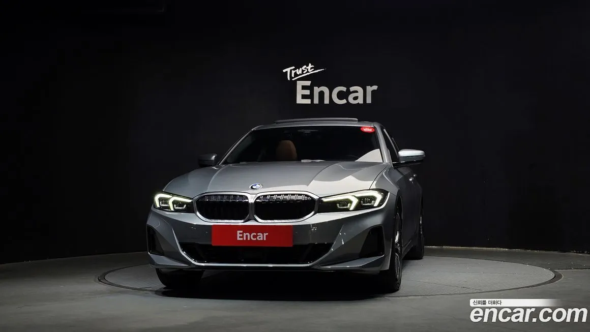 BMW 3-Series 2023 из KR, фото 2
