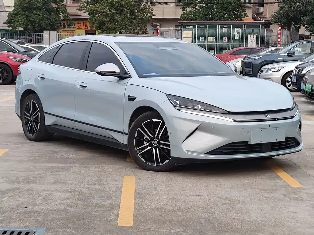 BYD Qin L — фото 6