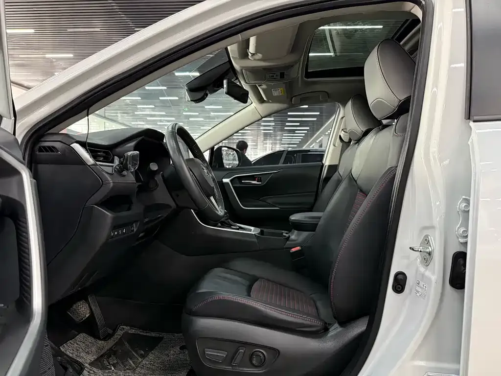 Toyota RAV4 Prime 2022 из CN, фото 9