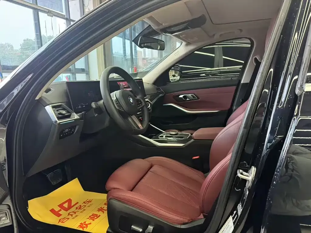 BMW 3 Series 2023 из CN, фото 7