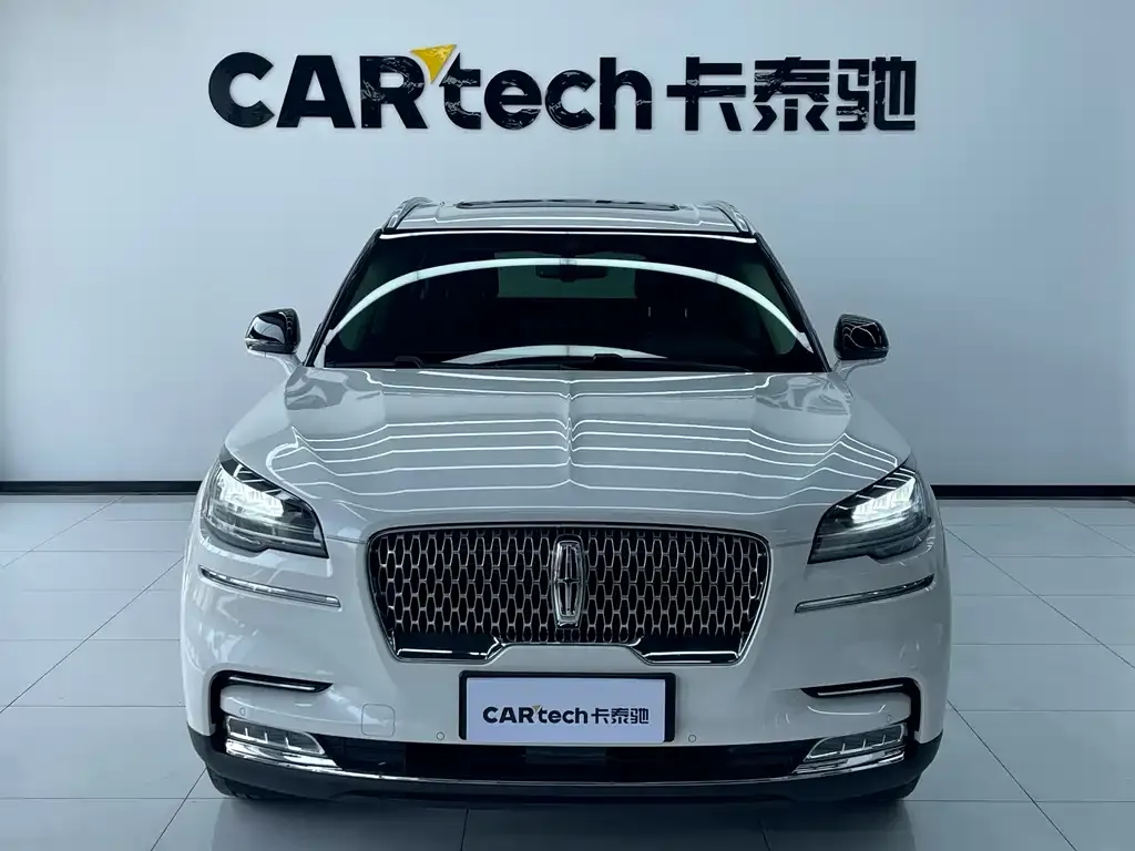 Lincoln Aviator 2021 из CN, фото 8