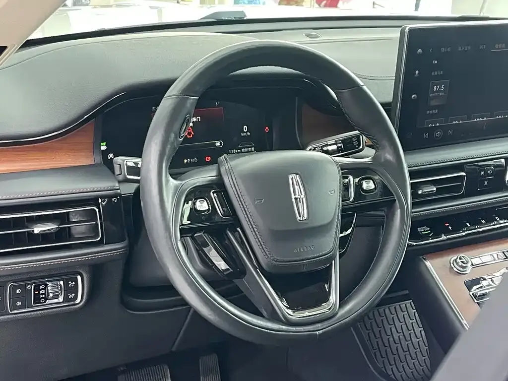 Lincoln Aviator 2021 из CN, фото 6