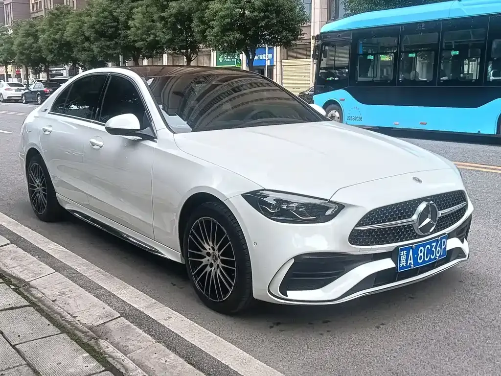 Mercedes-Benz C-Class — фото 10