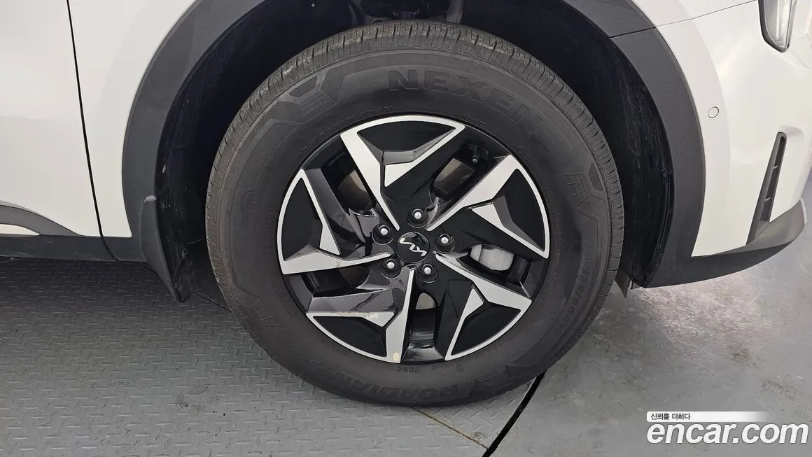 Kia Sorento — фото 5