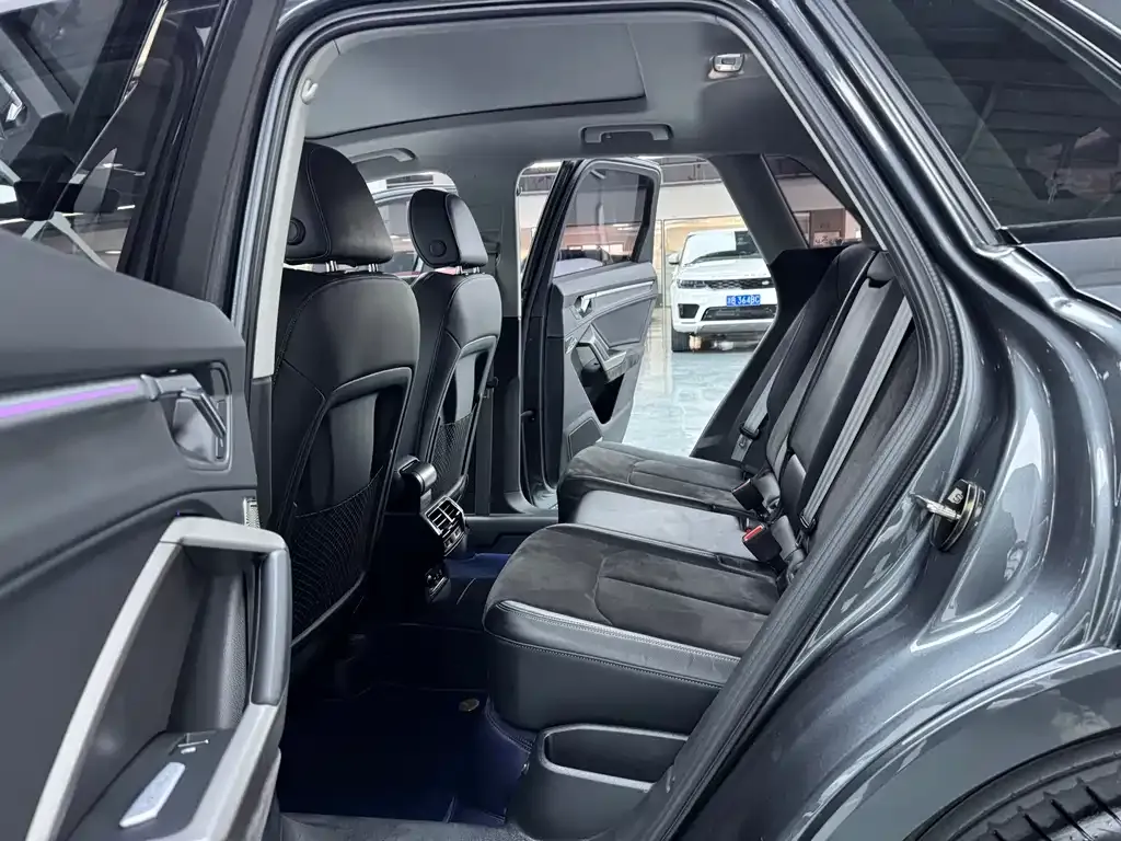 Audi Q3 2021 из CN, фото 8