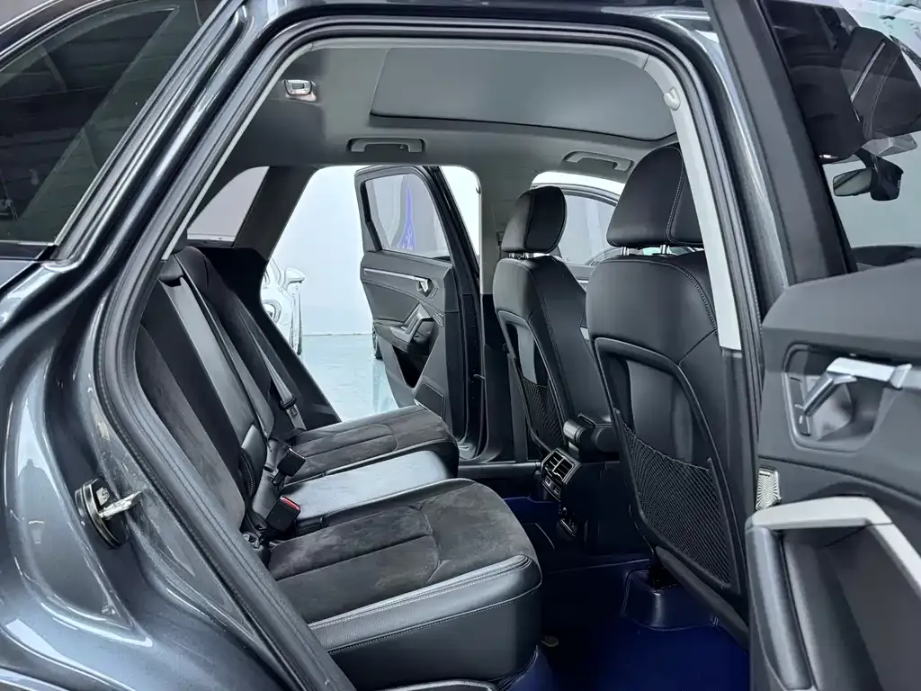 Audi Q3 2021 из CN, фото 2