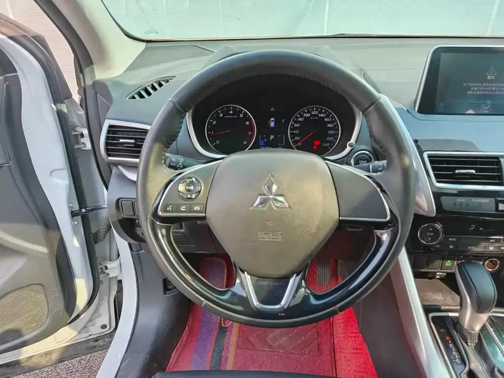 Mitsubishi Eclipse Cross 2021 из CN, фото 2