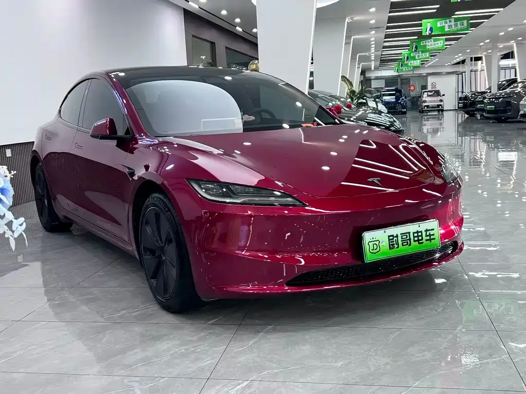 Tesla Model 3 — фото 6