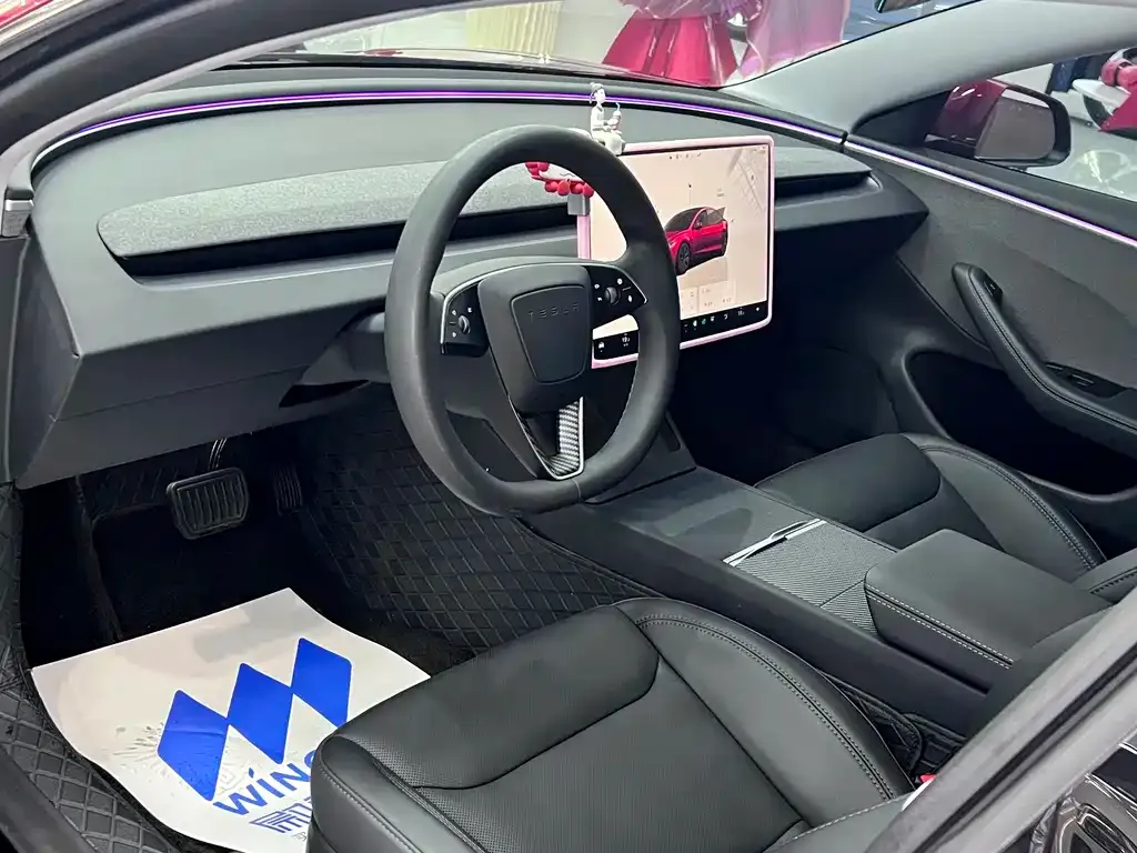 Tesla Model 3 — фото 2