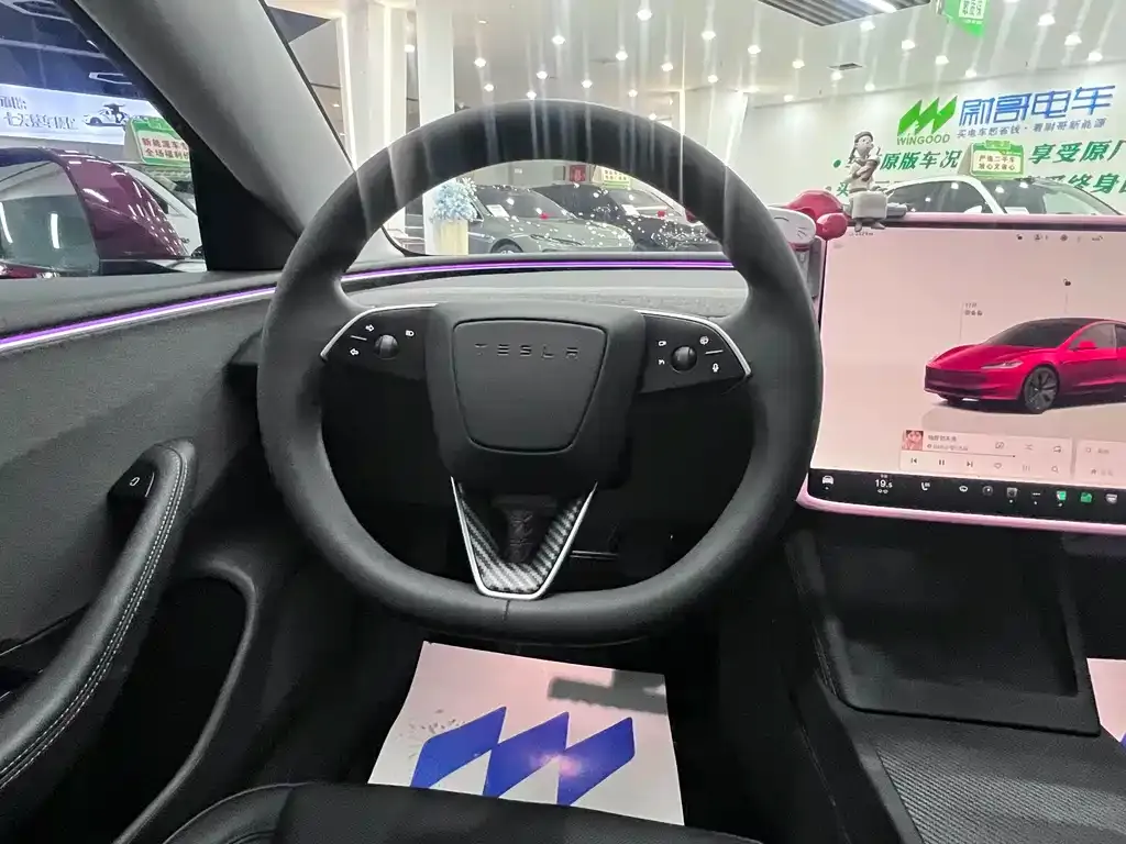 Tesla Model 3 — фото 3