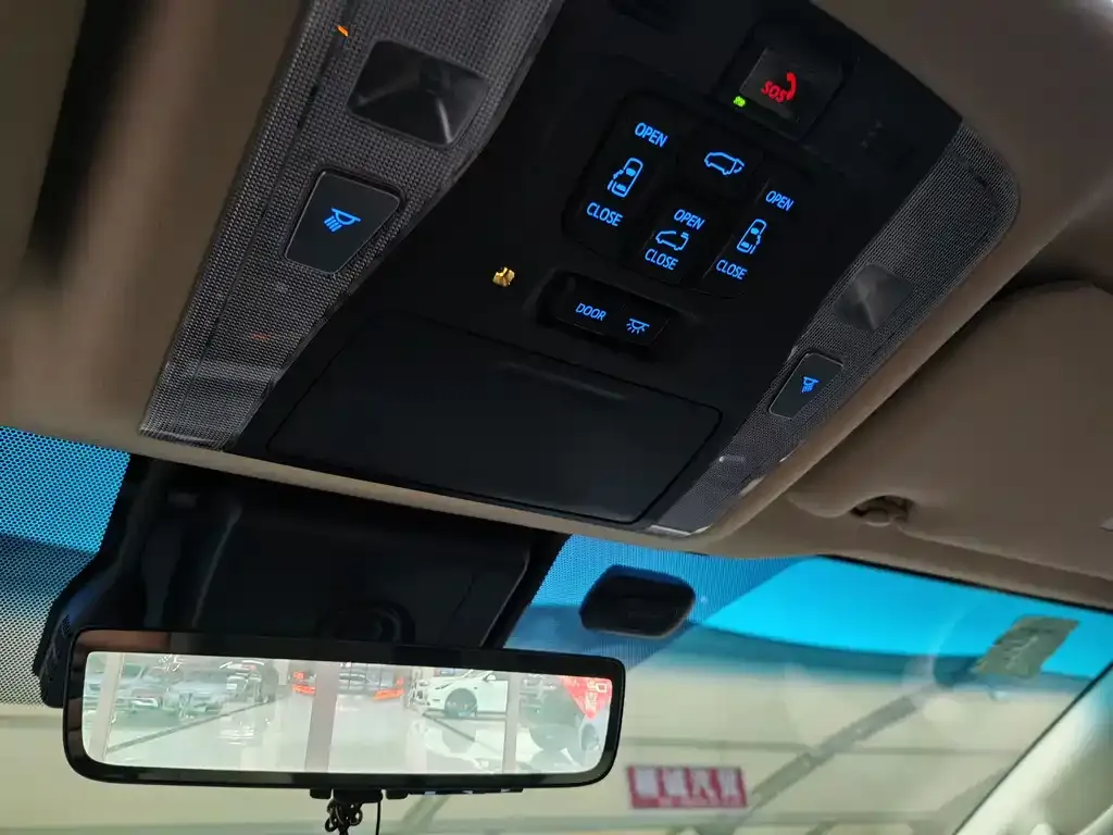 Toyota Vellfire 2022 из CN, фото 7