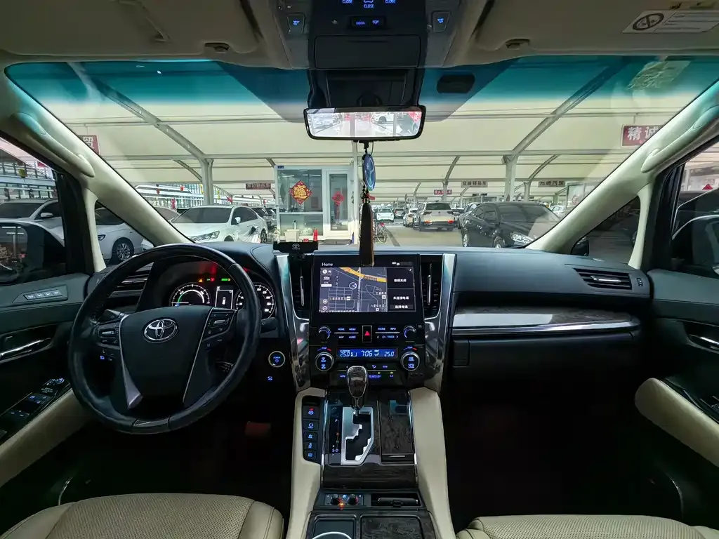 Toyota Vellfire 2022 из CN, фото 4