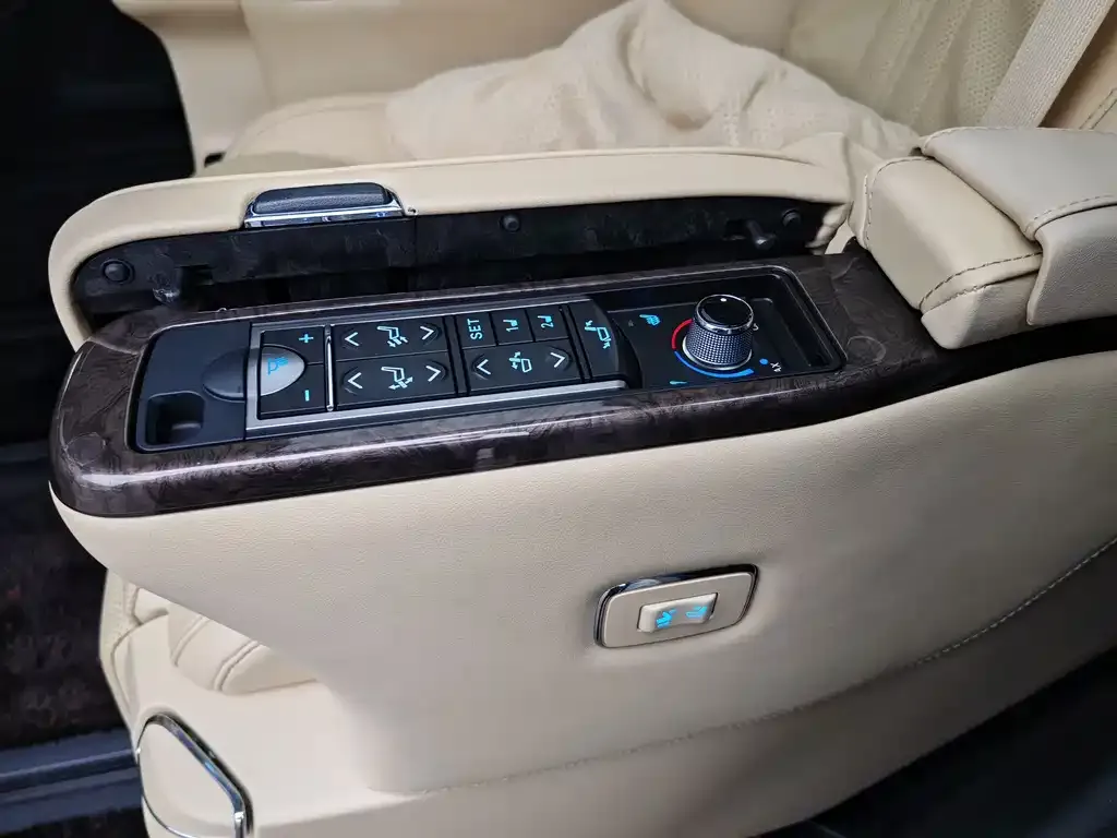 Toyota Vellfire 2022 из CN, фото 10