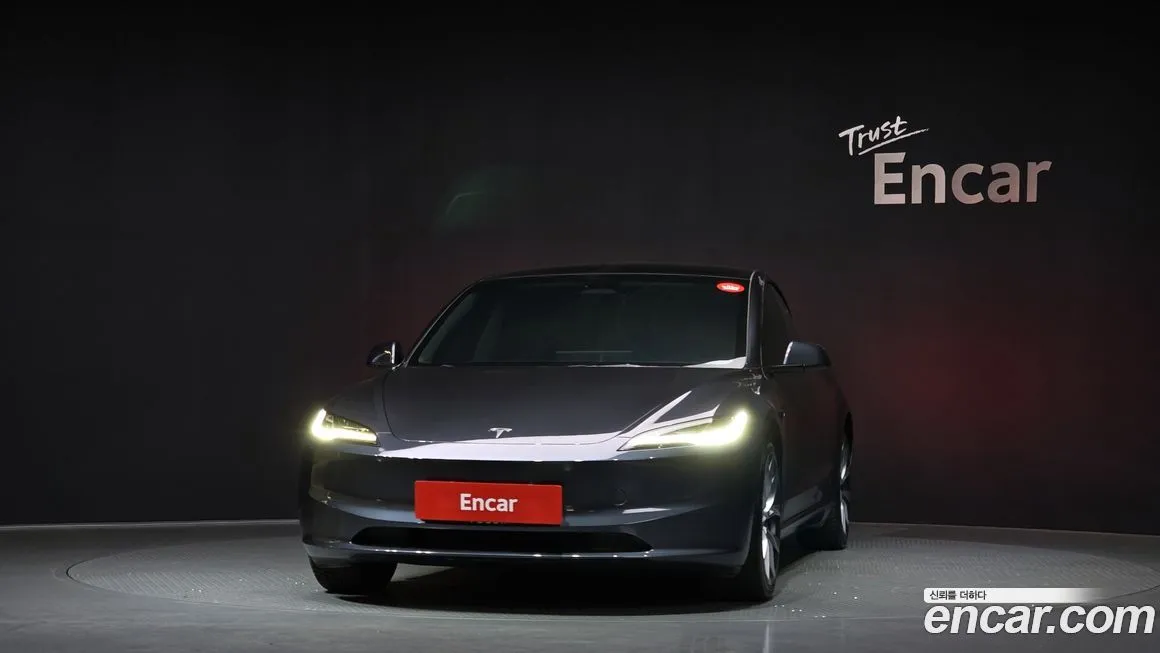 Tesla Model 3 — фото 2