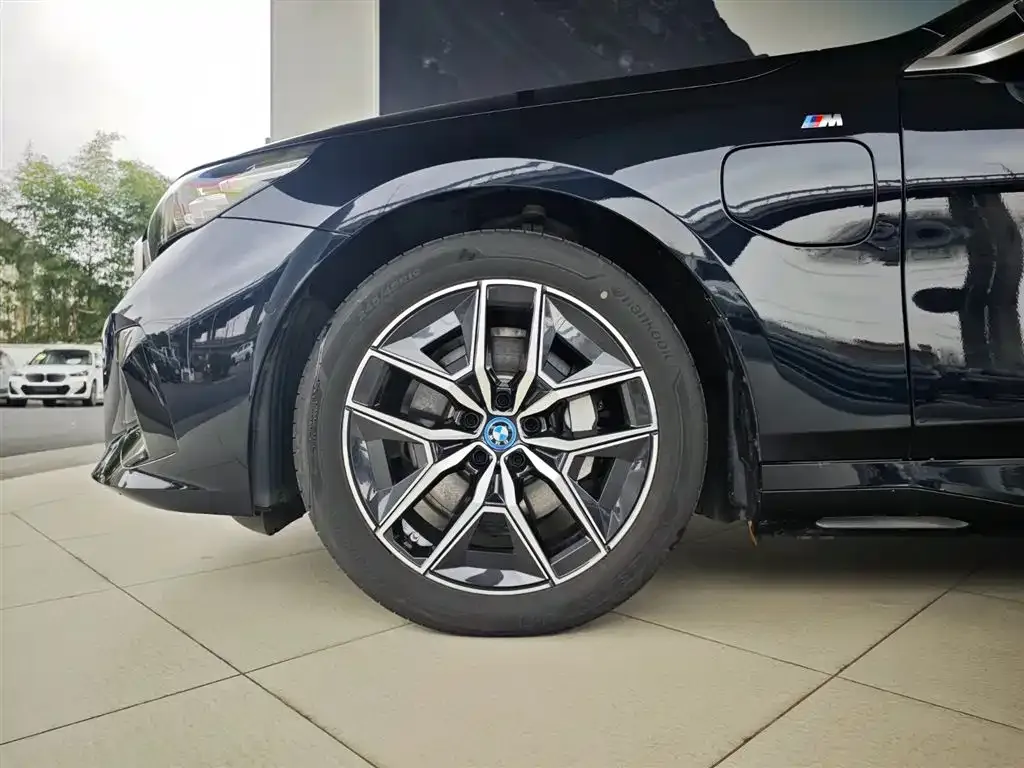 BMW i5 2025 из CN, фото 6