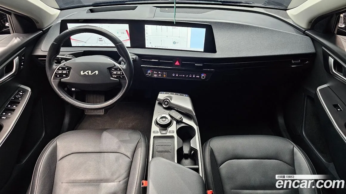 Kia EV6 — фото 10