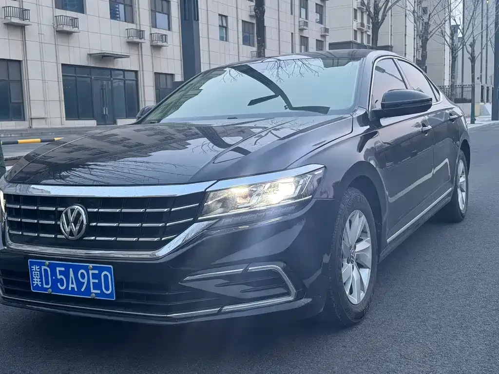 Volkswagen Passat — фото 5