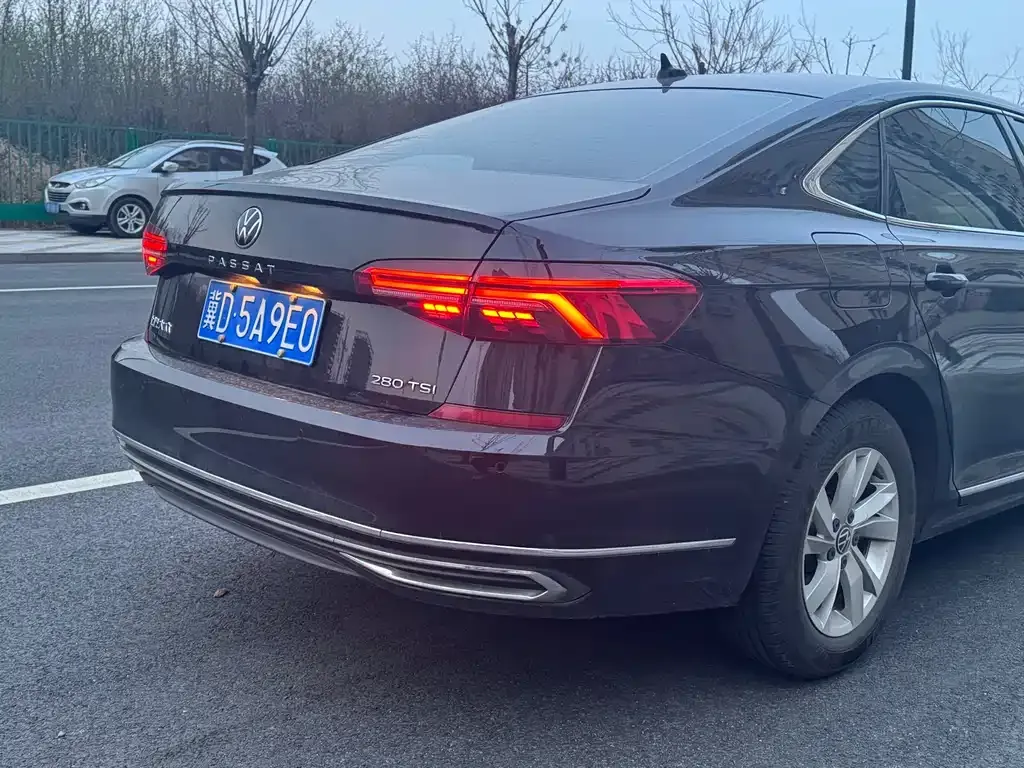 Volkswagen Passat — фото 2