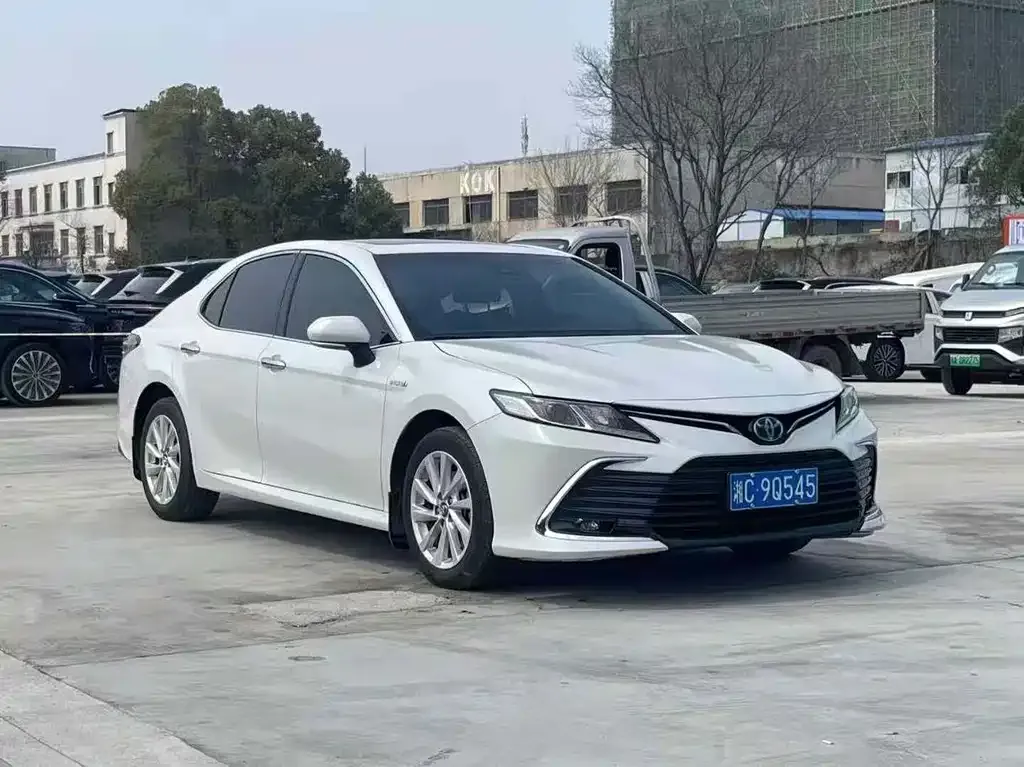 Toyota Camry 2023 из CN, фото 9