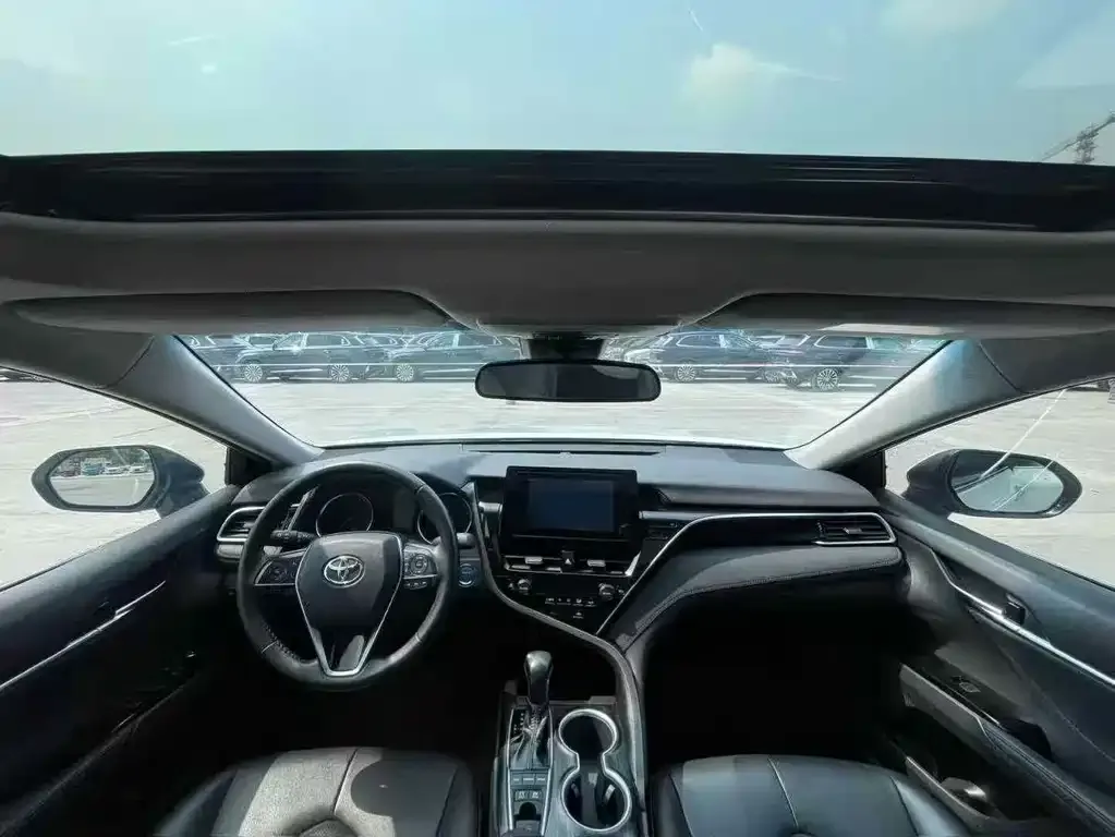 Toyota Camry 2023 из CN, фото 6