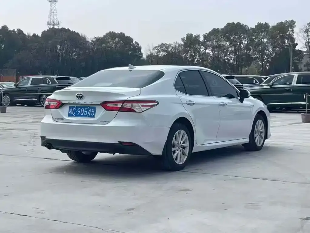 Toyota Camry 2023 из CN, фото 4