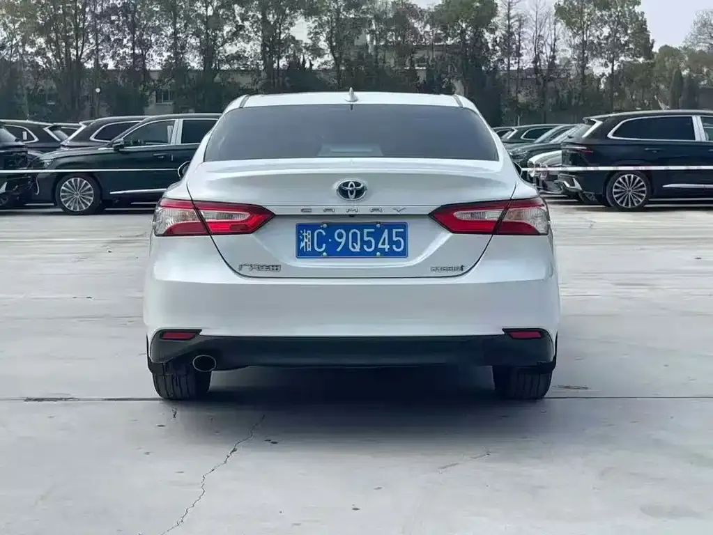 Toyota Camry 2023 из CN, фото 8