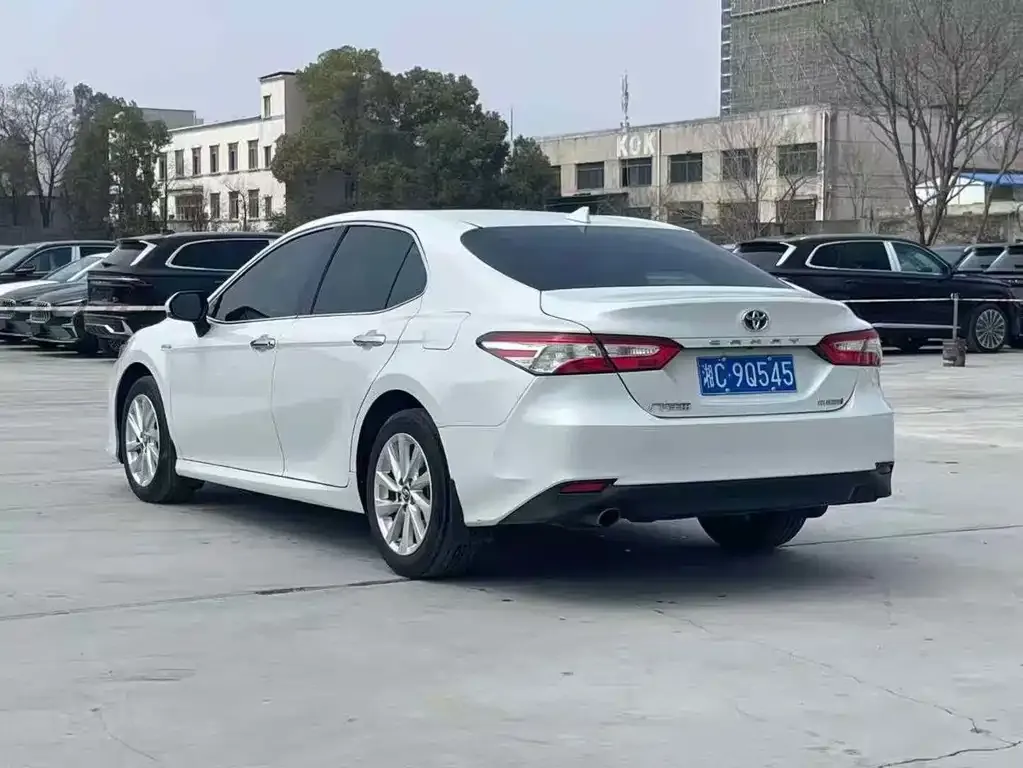 Toyota Camry 2023 из CN, фото 3