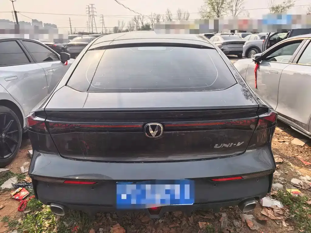 Changan UNI-V 2023 из CN, фото 3