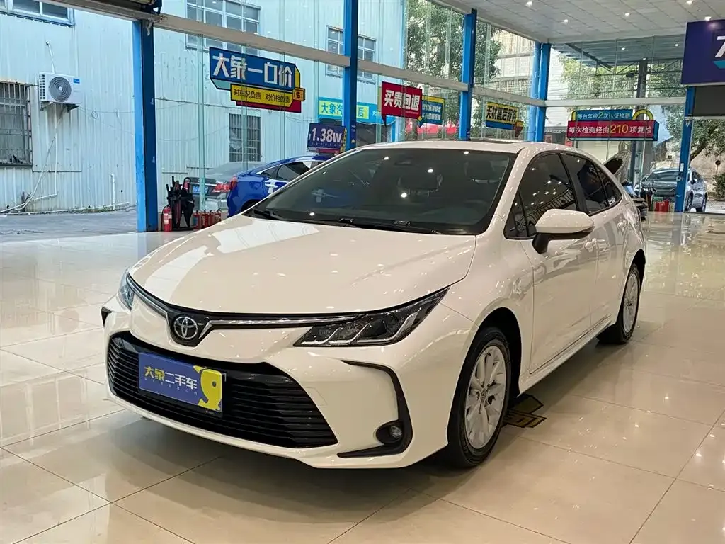 Toyota Corolla 2022 из CN, фото 1