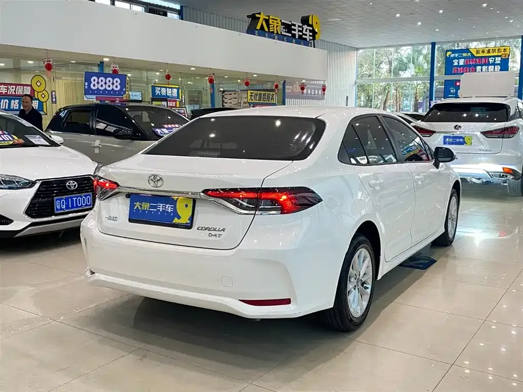 Toyota Corolla 2022 из CN, фото 8