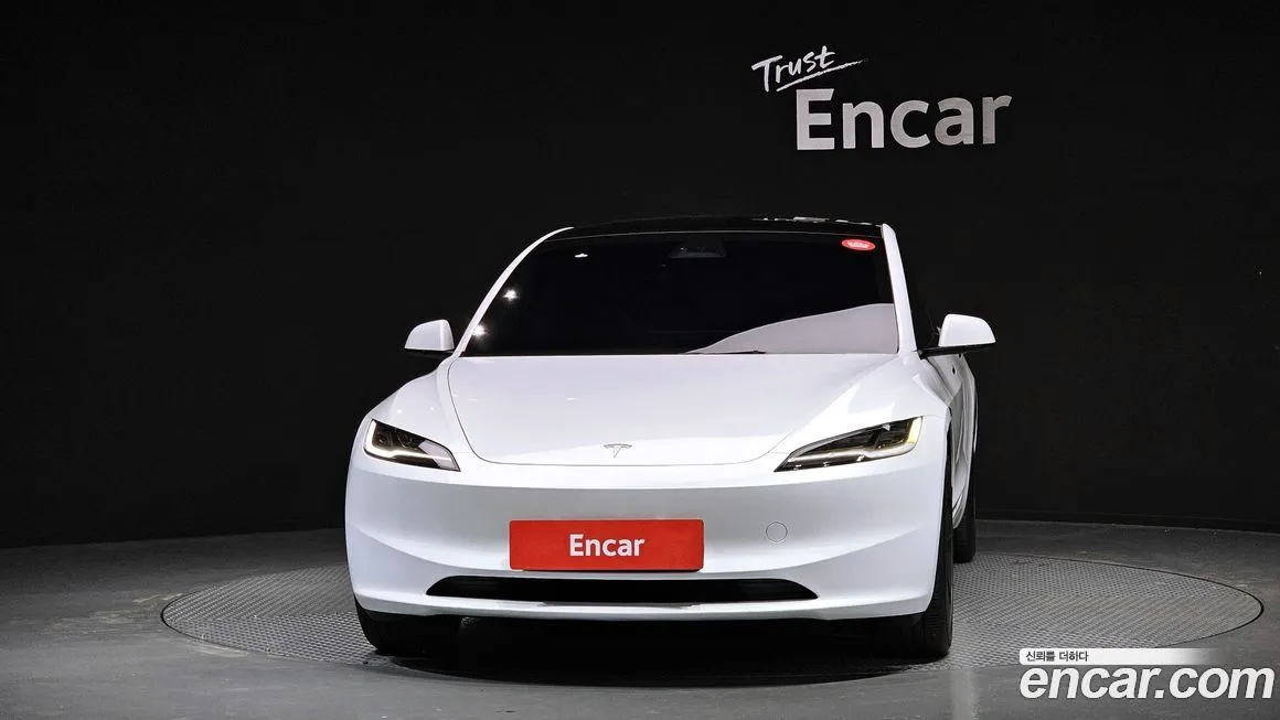 Tesla Model 3 — фото 2