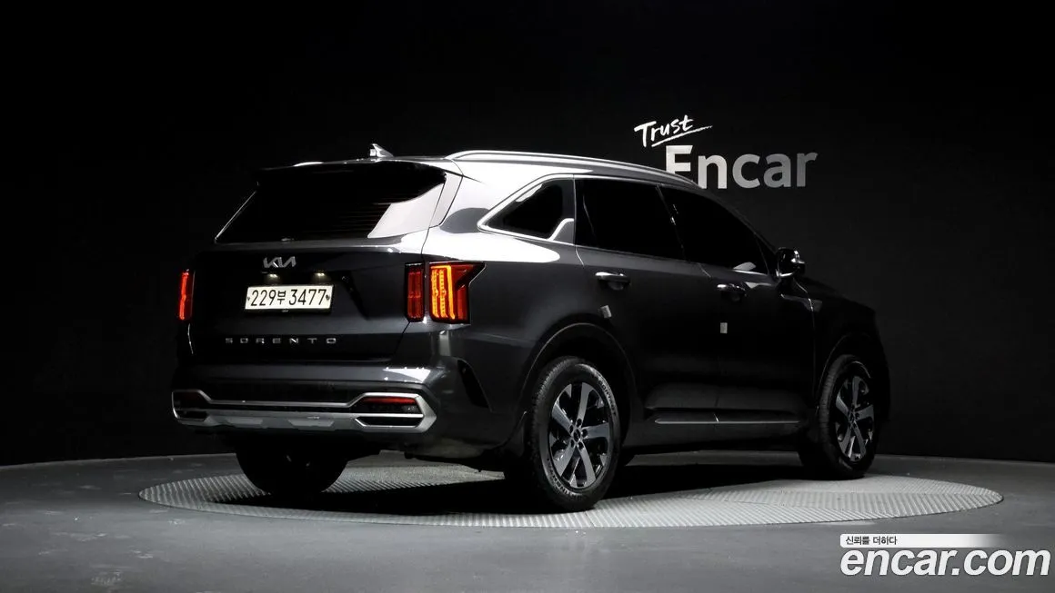 Kia Sorento — фото 8