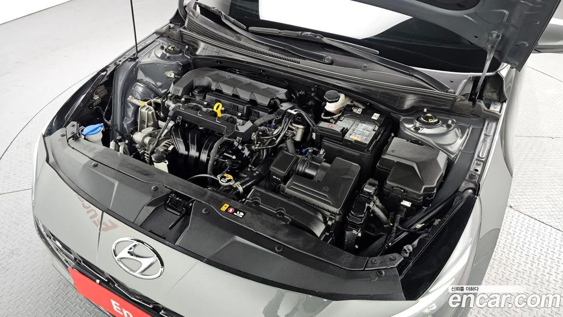 Hyundai AVANTE — фото 2