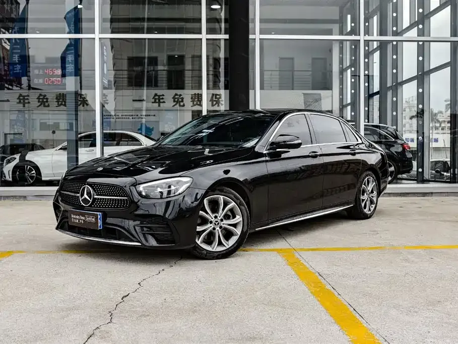 Mercedes-Benz E-Class — фото 8