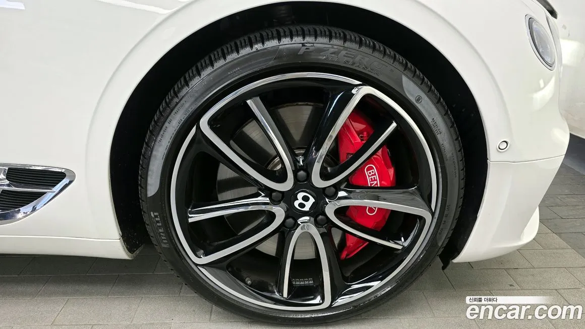 Bentley Continental 2022 из KR, фото 7