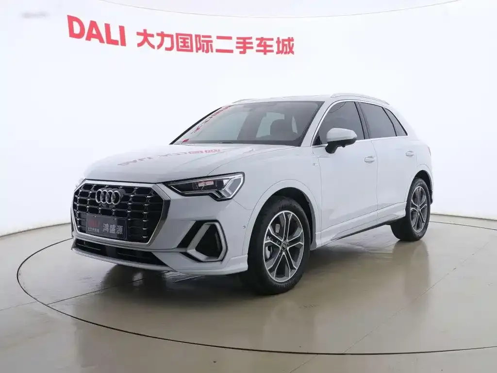 Audi Q3 2023 из CN, фото 1