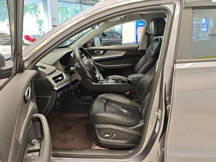 Chery Tiggo 8 — фото 10