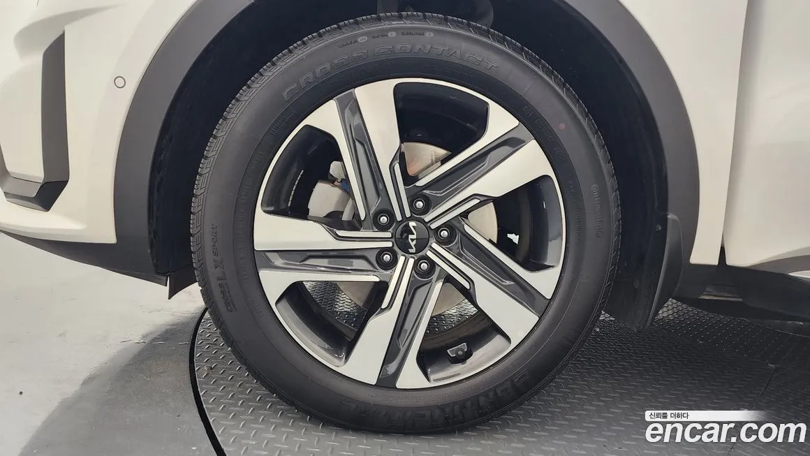 Kia Sorento — фото 8