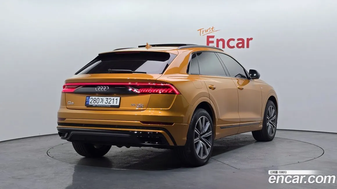Audi Q8 2021 из KR, фото 4